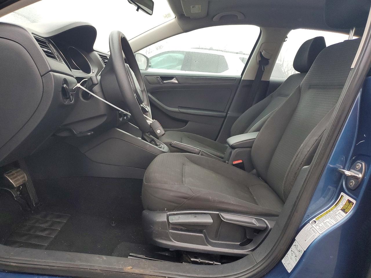 2015 VOLKSWAGEN JETTA BASE photo 7