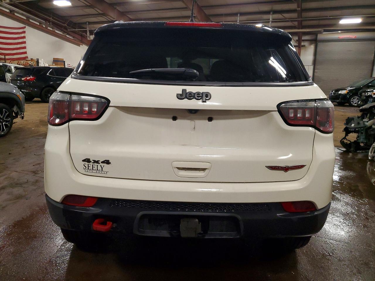 2019 JEEP COMPASS TRAILHAWK photo 16