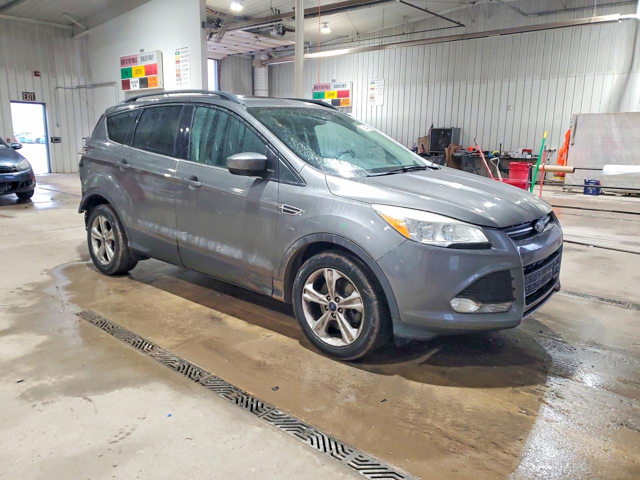 2014 FORD ESCAPE SE photo 4