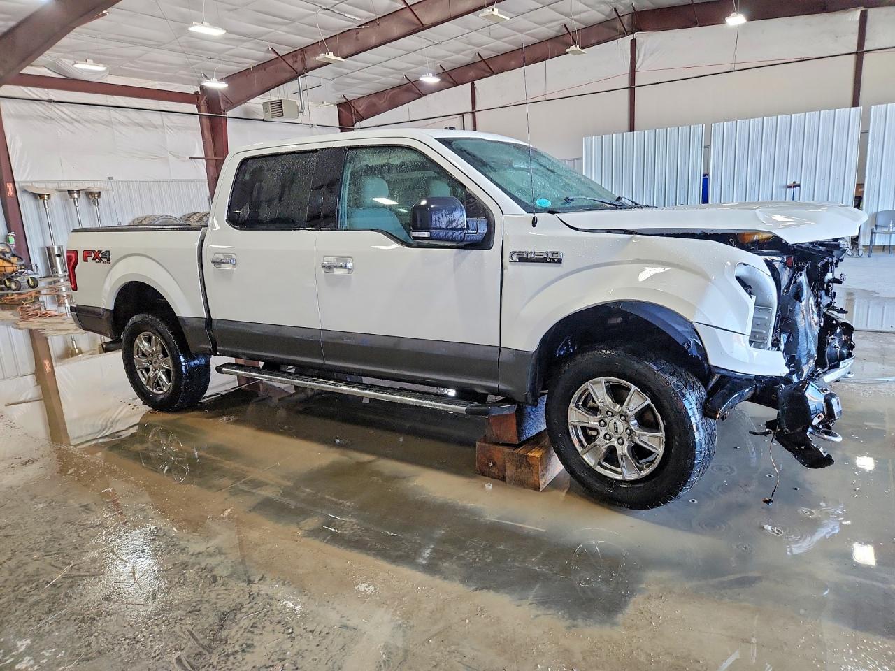 2017 FORD F150 SUPERCREW photo 4