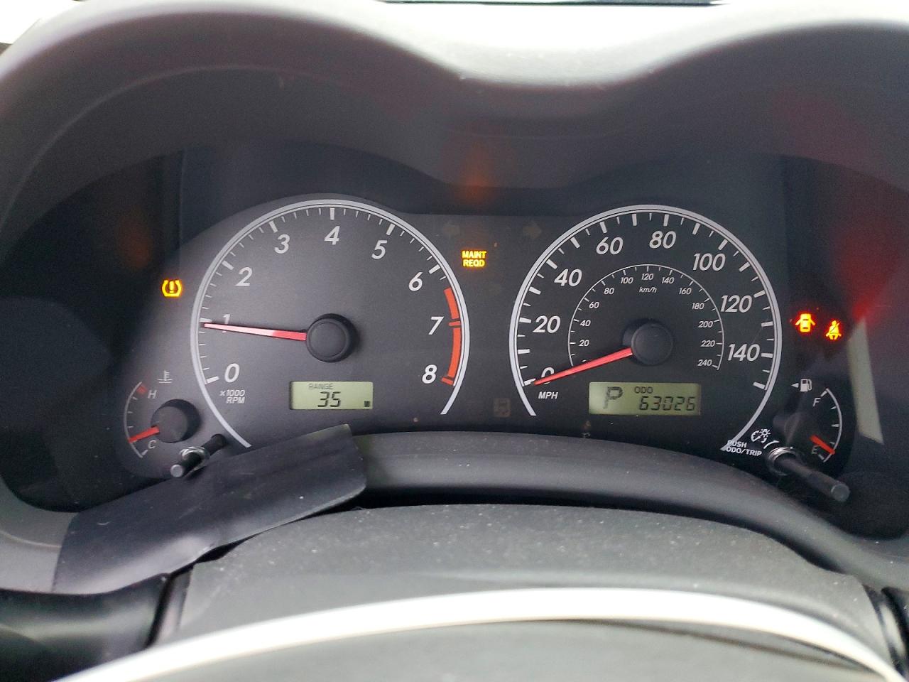 2010 TOYOTA COROLLA photo 25