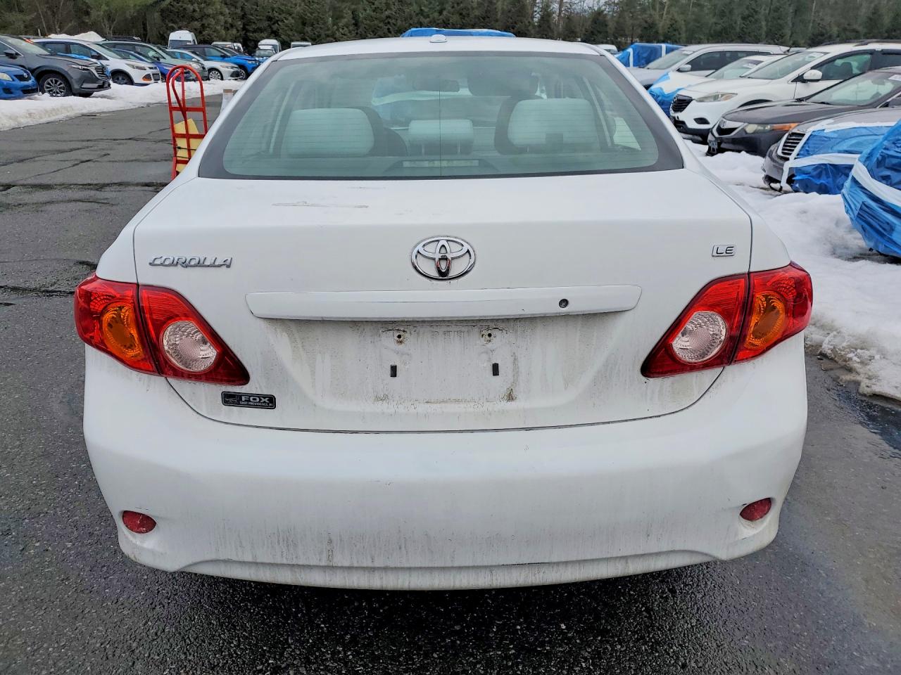 2010 TOYOTA COROLLA photo 16
