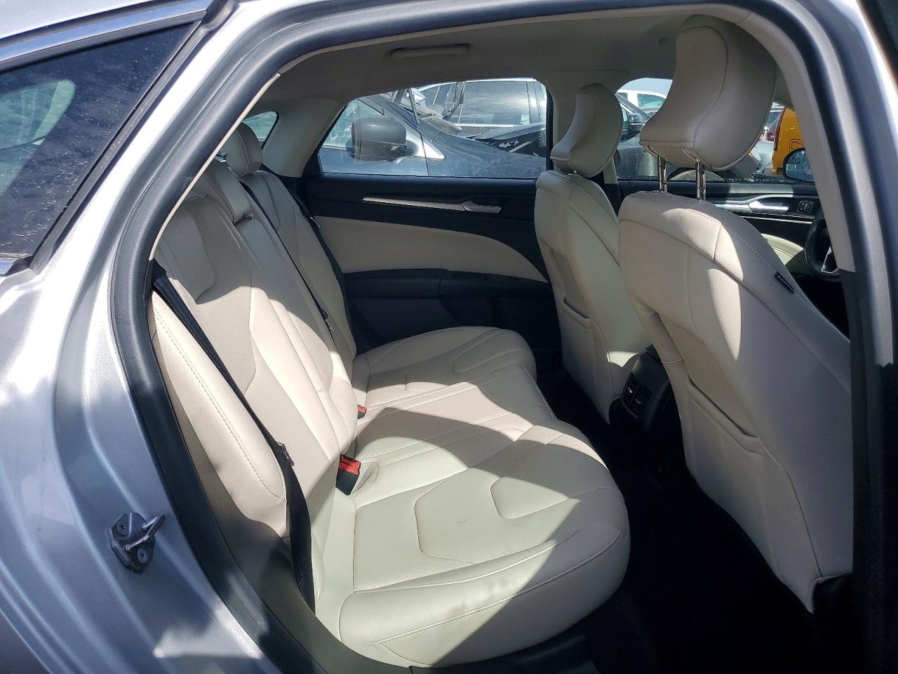 2018 FORD FUSION TITANIUM/PLATINUM HEV photo 10