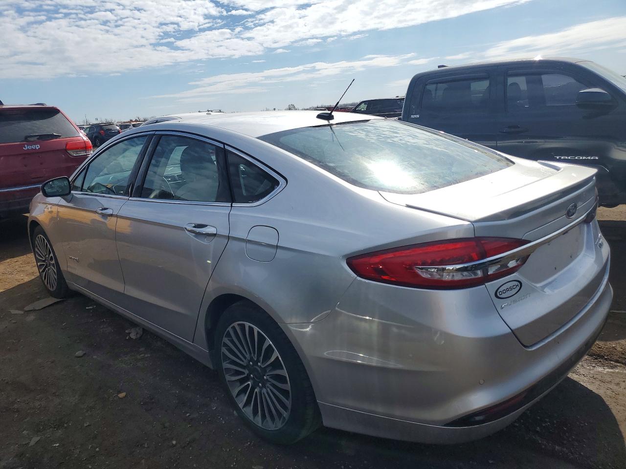 2018 FORD FUSION TITANIUM/PLATINUM HEV photo 2