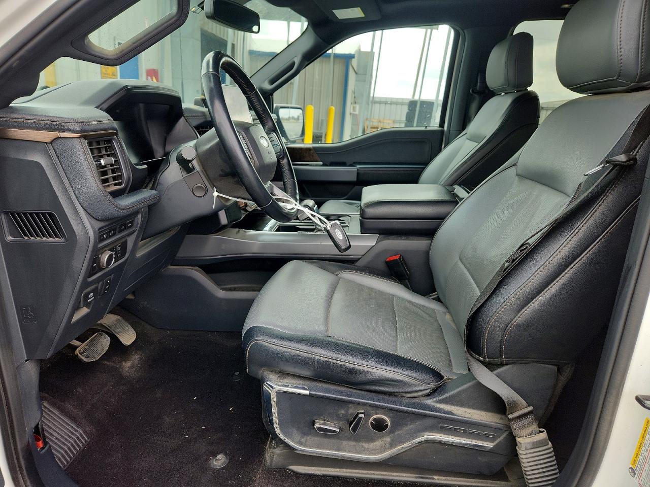 2022 FORD F150 LIGHTNING PRO photo 19