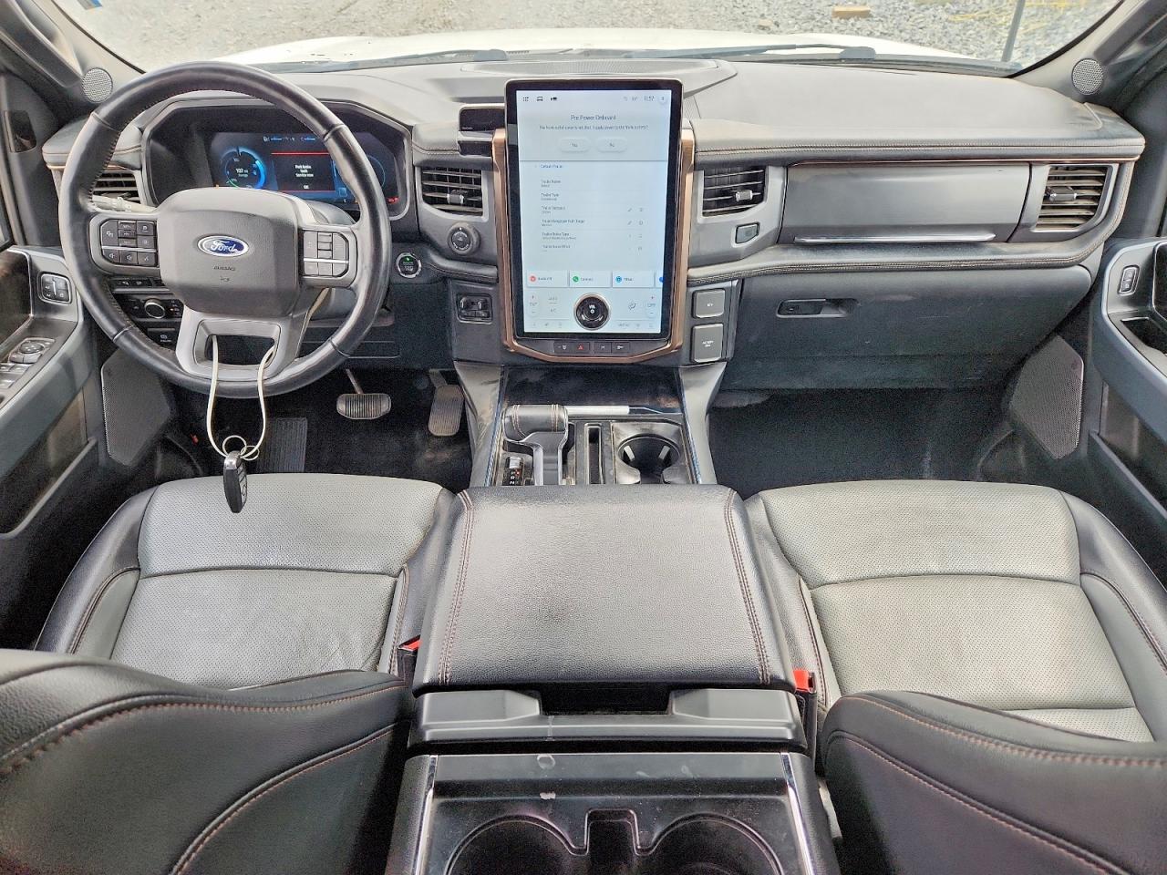 2022 FORD F150 LIGHTNING PRO photo 22