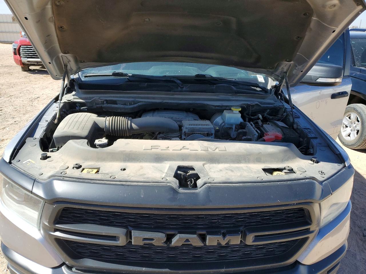 2021 RAM 1500 photo 21