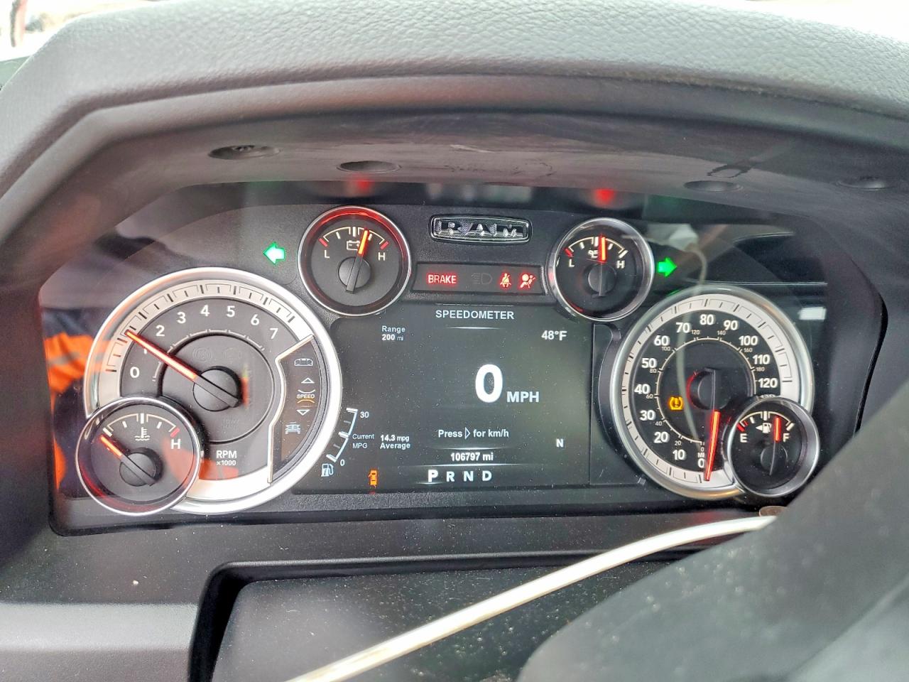 2017 RAM 1500 SLT photo 9