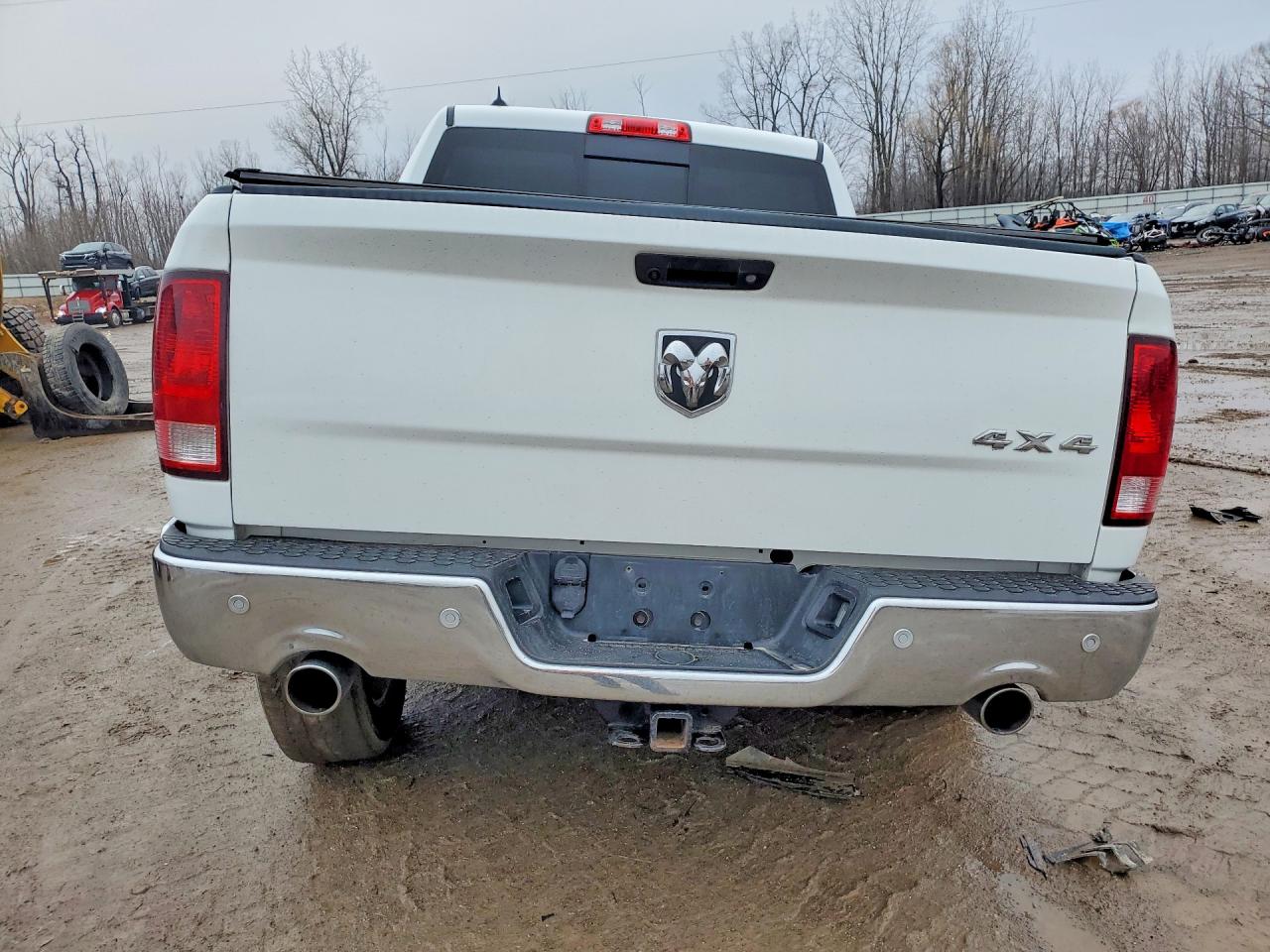2017 RAM 1500 SLT photo 6