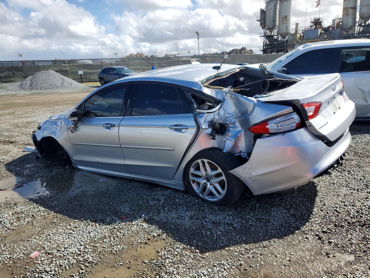 2016 FORD FUSION SE photo 4