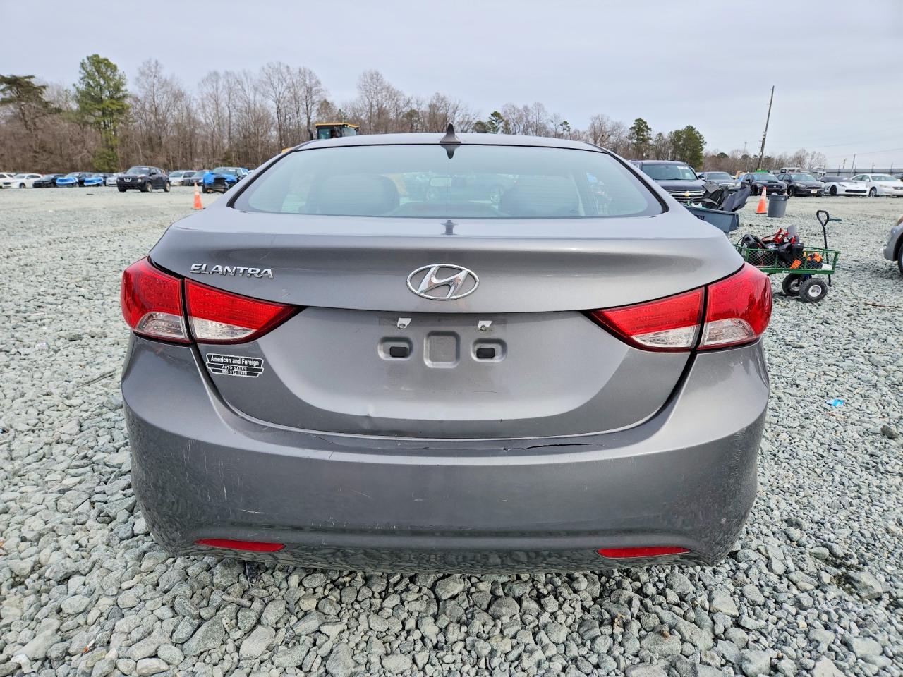 2013 HYUNDAI ELANTRA GLS photo 11