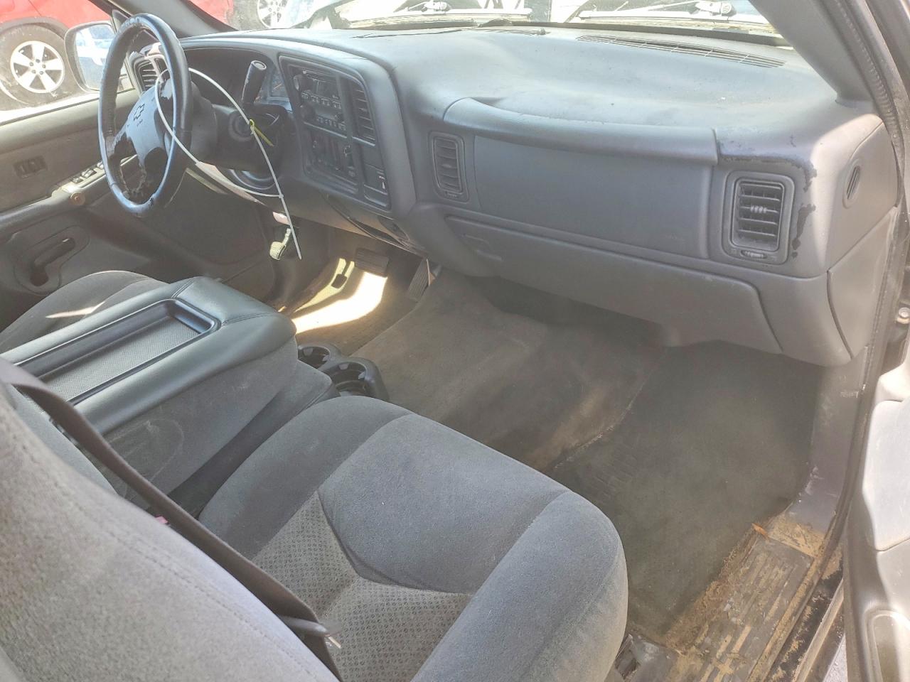 2003 CHEVROLET SILVERADO C1500 photo 15