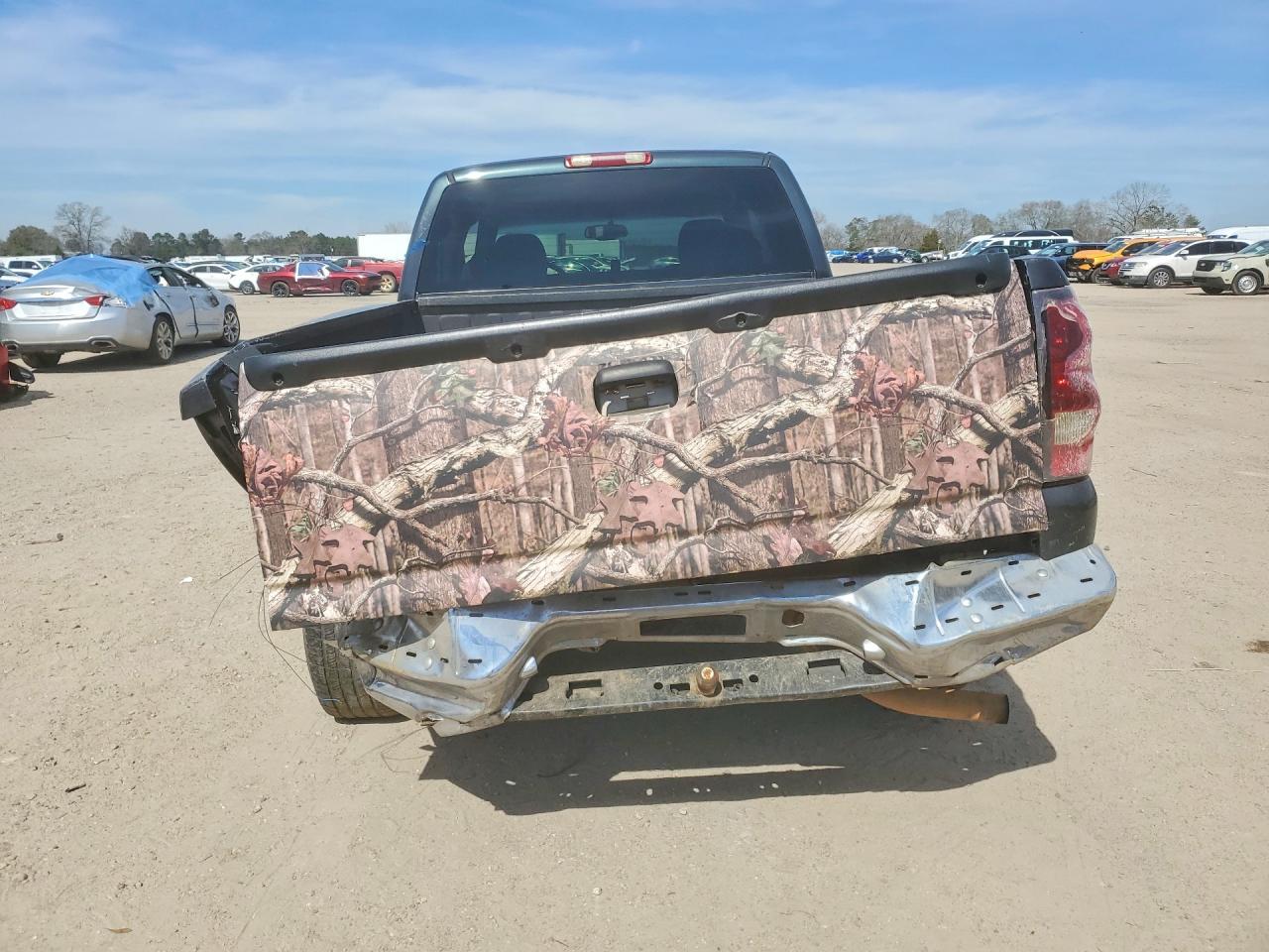 2003 CHEVROLET SILVERADO C1500 photo 11