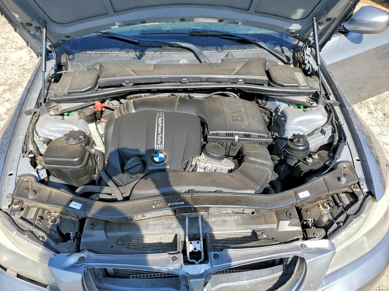2011 BMW 335 I photo 21