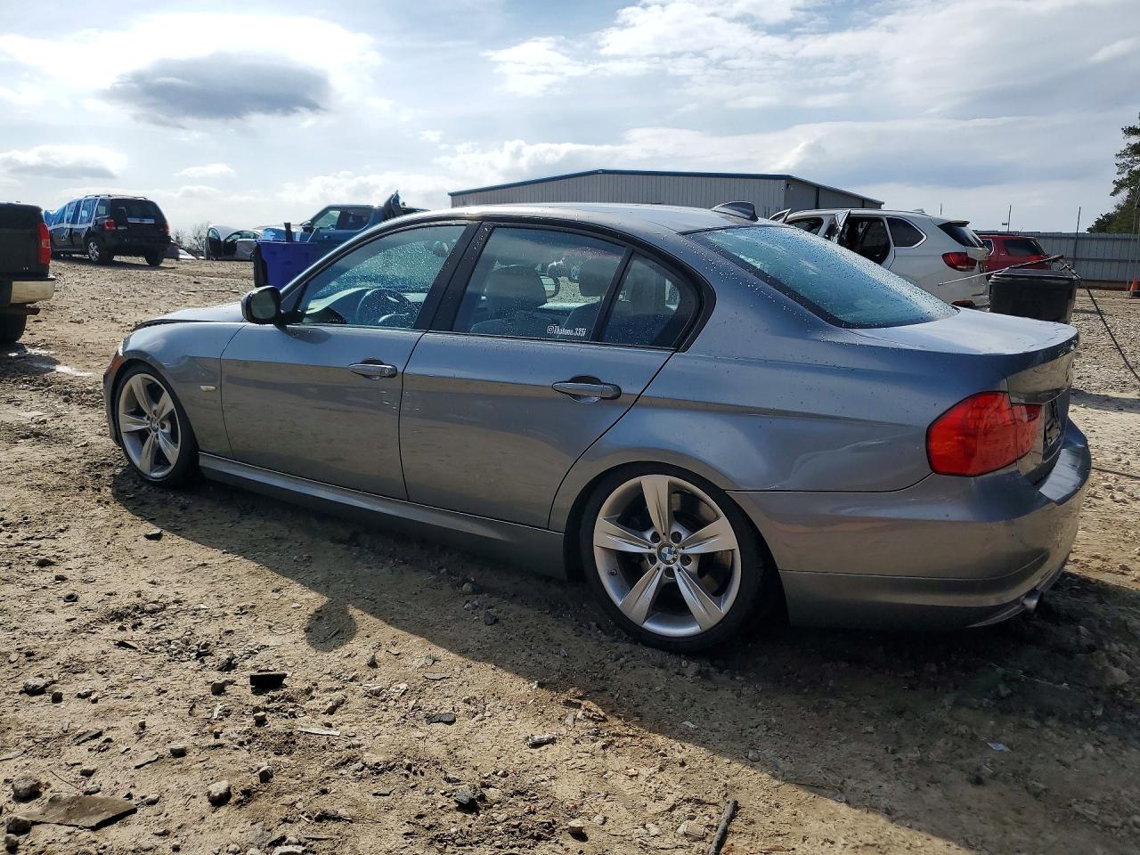 2011 BMW 335 I photo 3