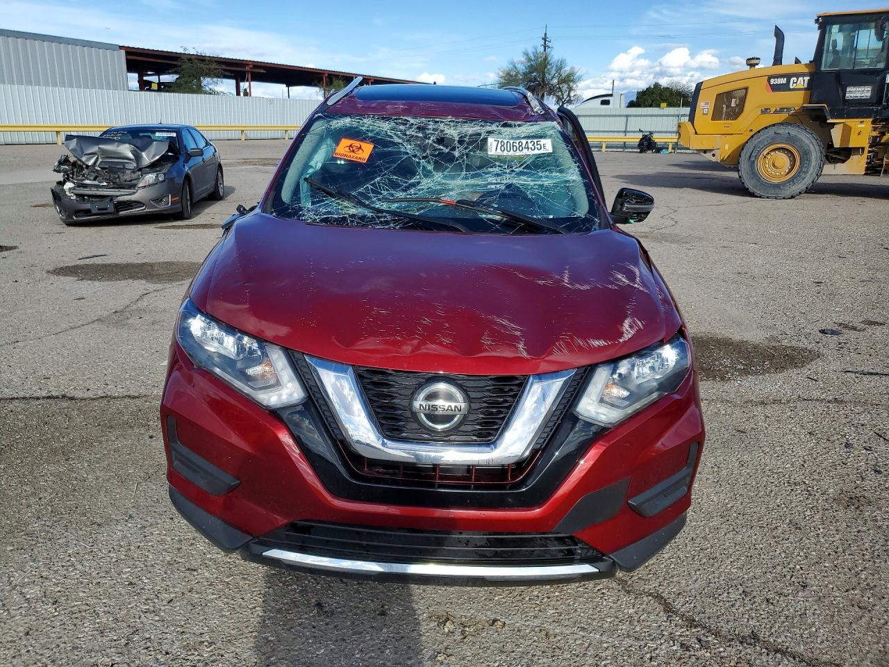 2019 NISSAN ROGUE S photo 5