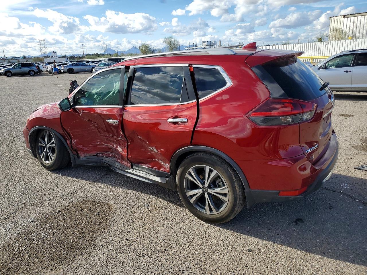 2019 NISSAN ROGUE S photo 2
