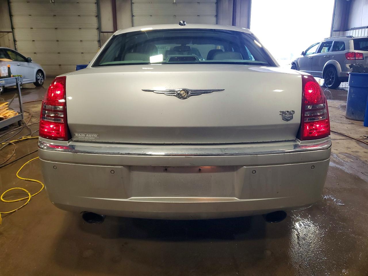 2006 CHRYSLER 300C photo 11