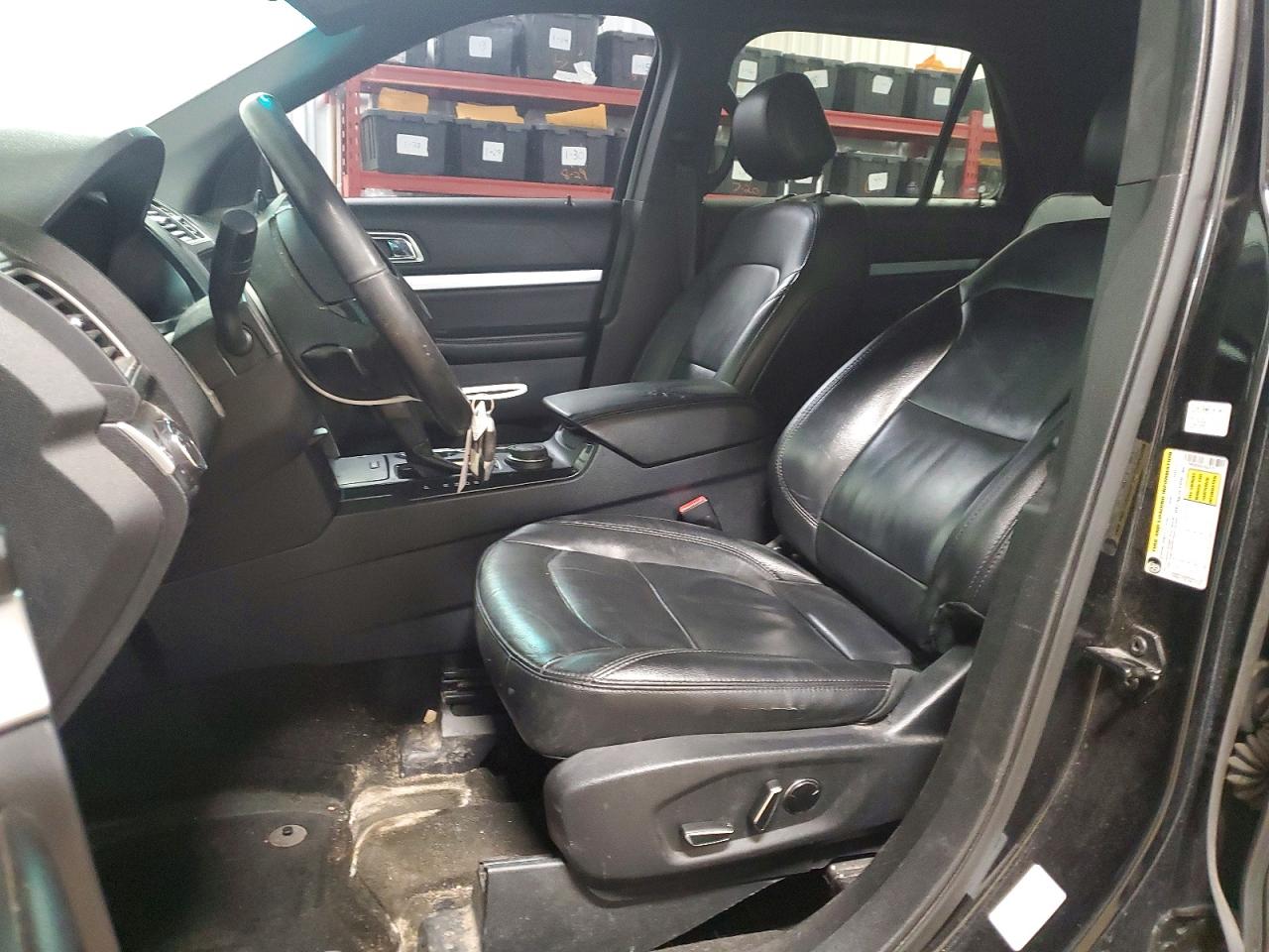 2016 FORD EXPLORER XLT photo 13
