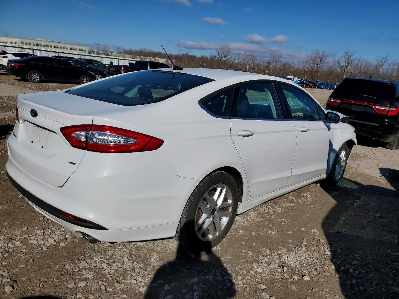 2015 FORD FUSION SE photo 3