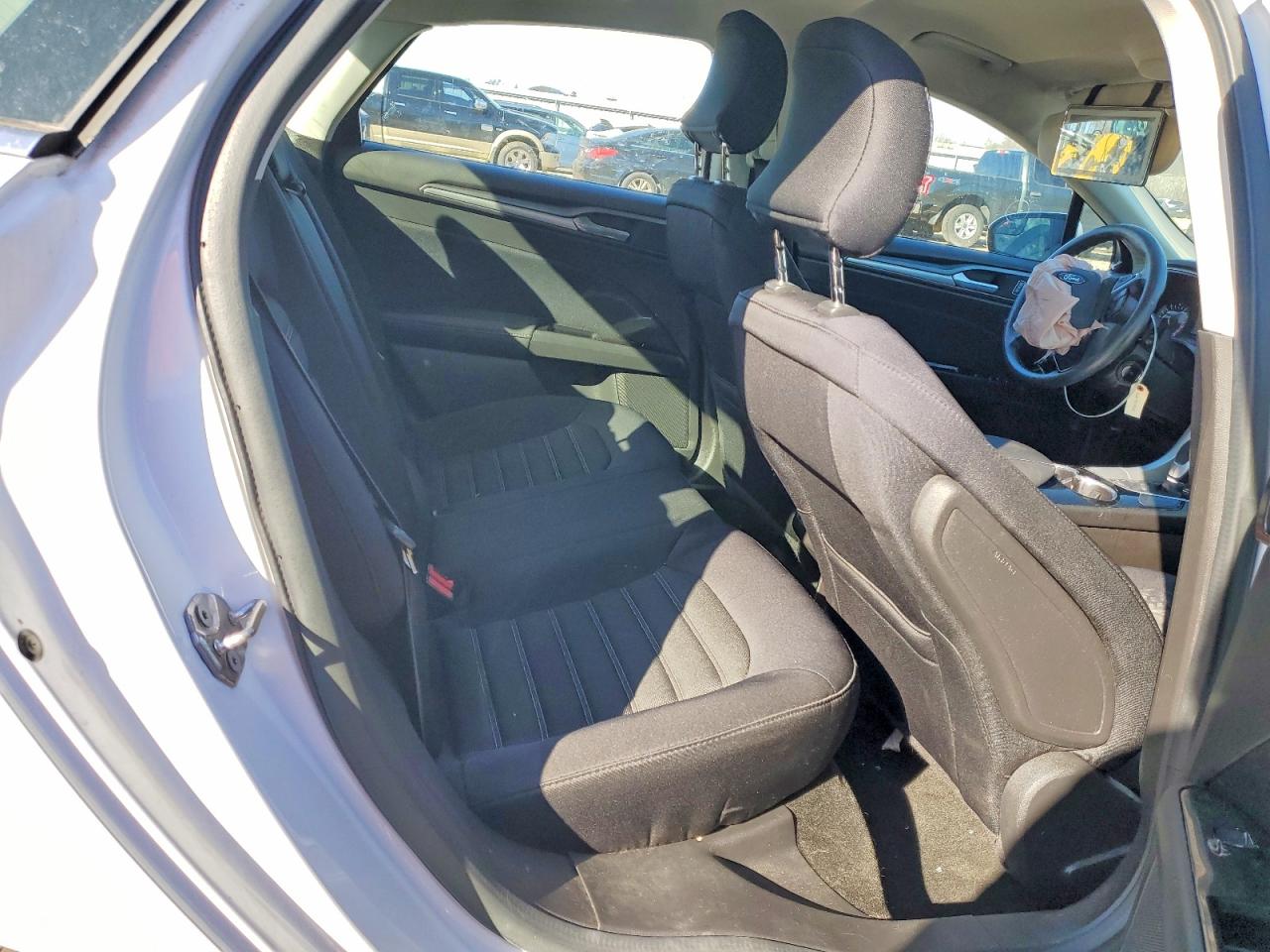 2015 FORD FUSION SE photo 10