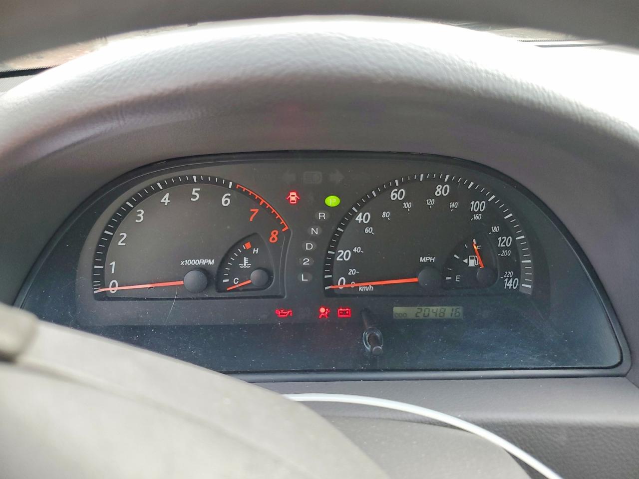2004 TOYOTA CAMRY LE photo 17