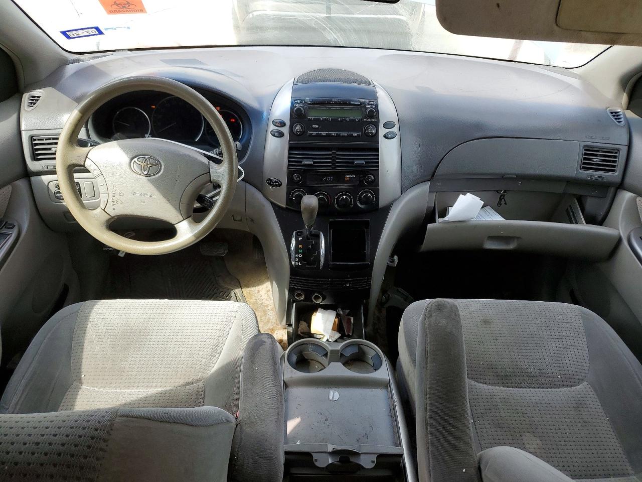 2006 TOYOTA SIENNA LE 7 PASSENGER photo 15