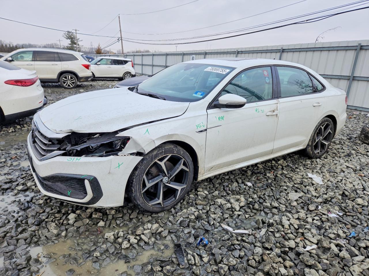 2020 VOLKSWAGEN PASSAT