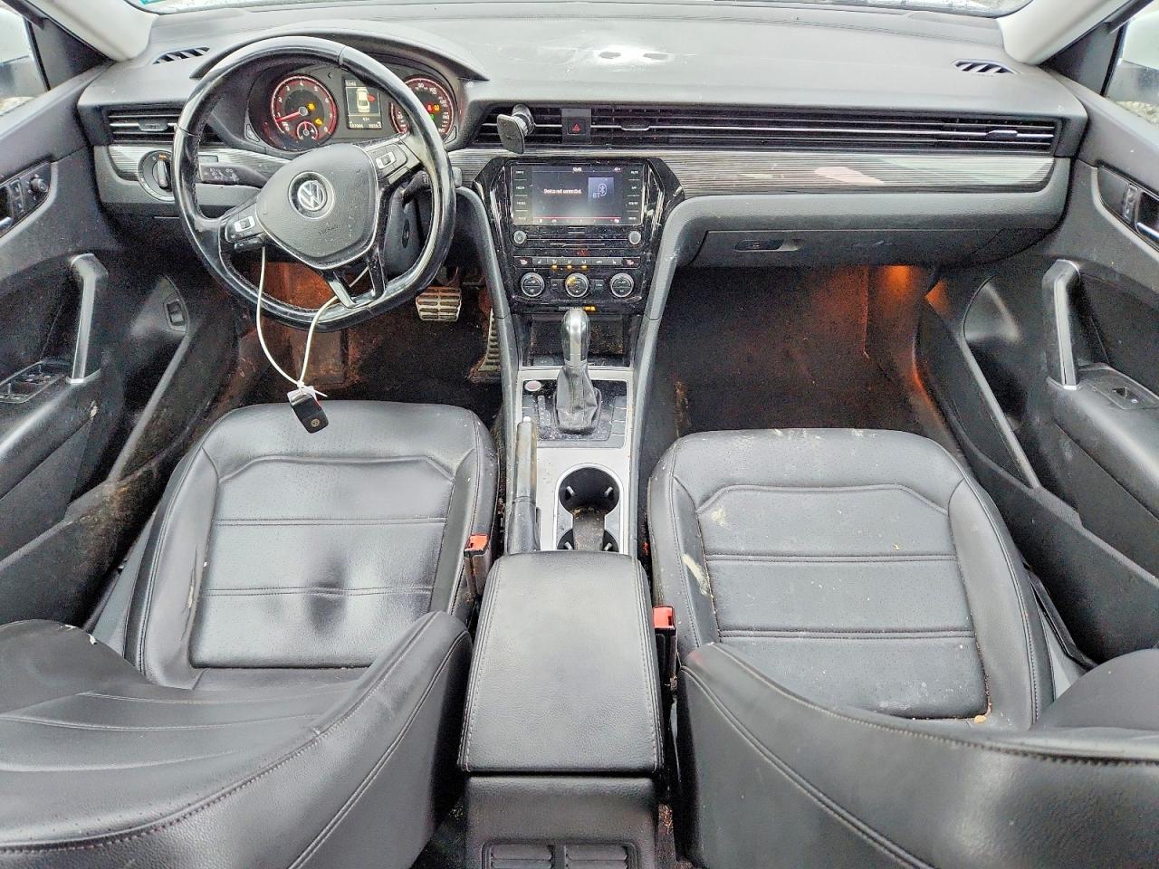 2020 VOLKSWAGEN PASSAT R-LINE photo 22