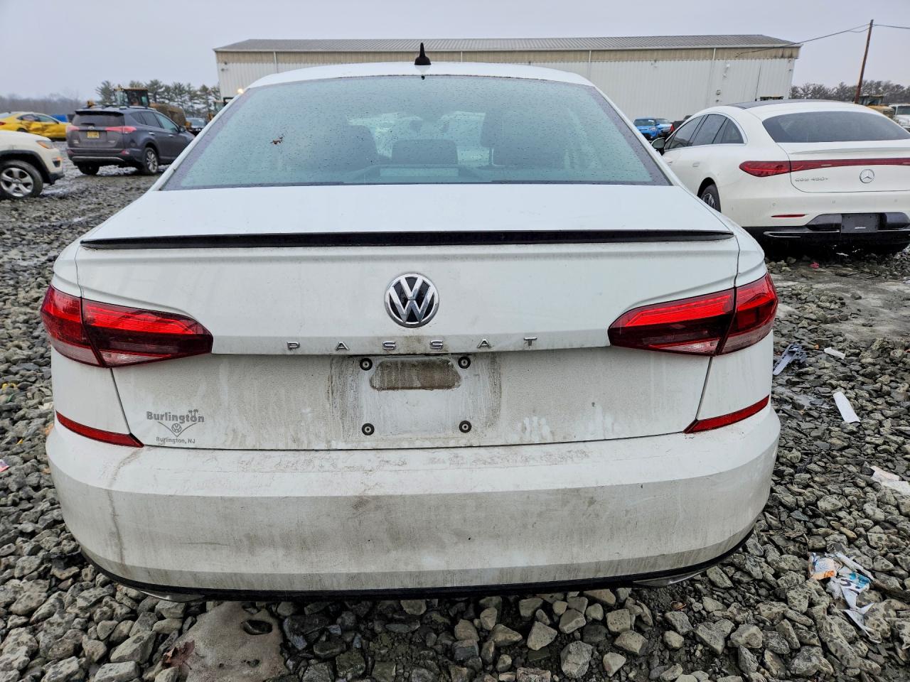 2020 VOLKSWAGEN PASSAT R-LINE photo 16