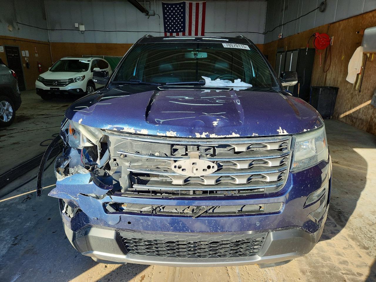 2016 FORD EXPLORER XLT photo 5