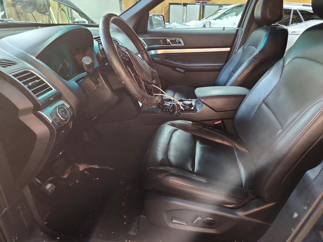 2016 FORD EXPLORER XLT photo 7