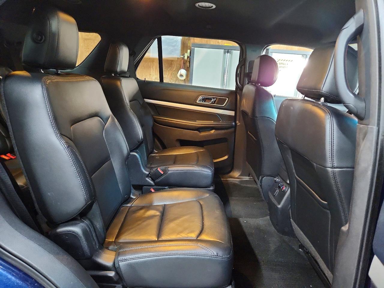 2016 FORD EXPLORER XLT photo 11
