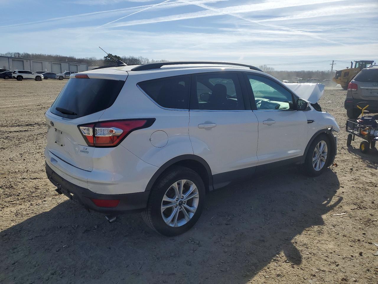 2018 FORD ESCAPE SE photo 5