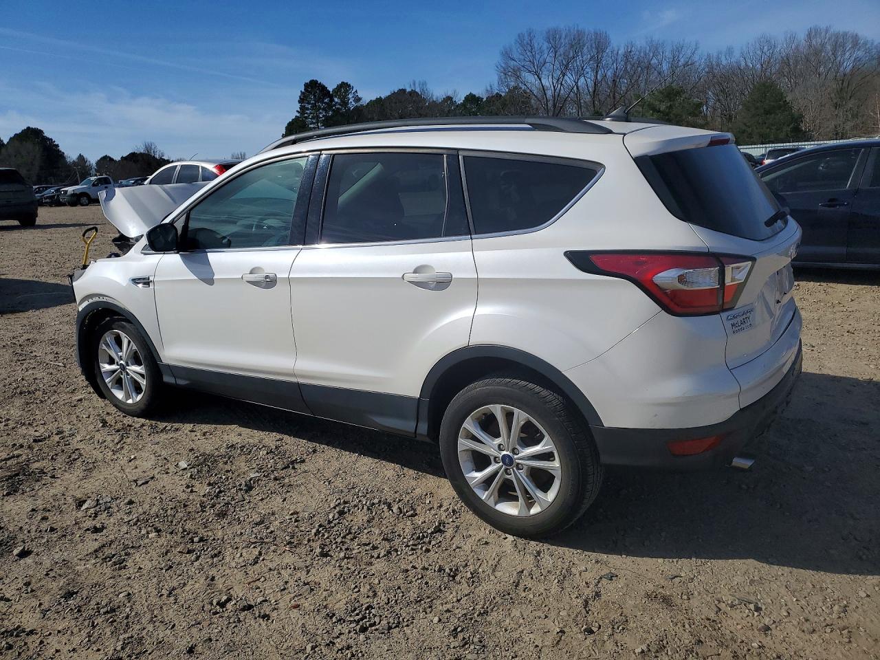 2018 FORD ESCAPE SE photo 3