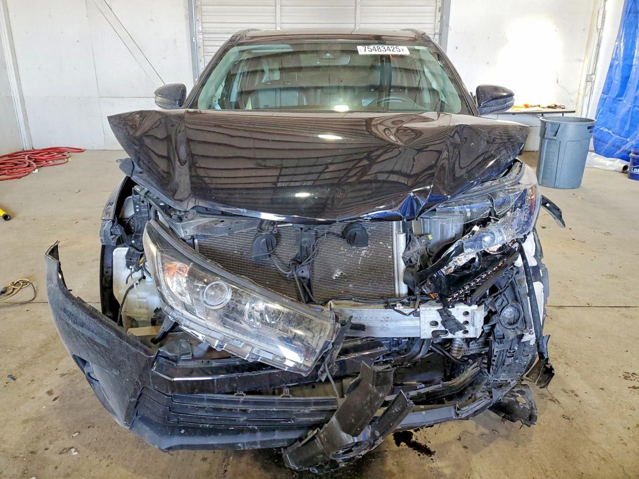 2019 TOYOTA HIGHLANDER SE photo 13