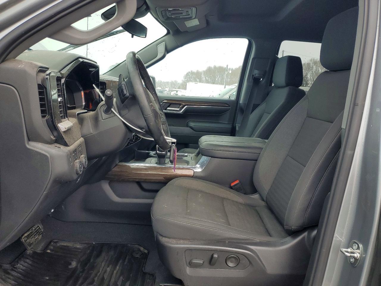 2024 CHEVROLET SILVERADO K1500 RST photo 7