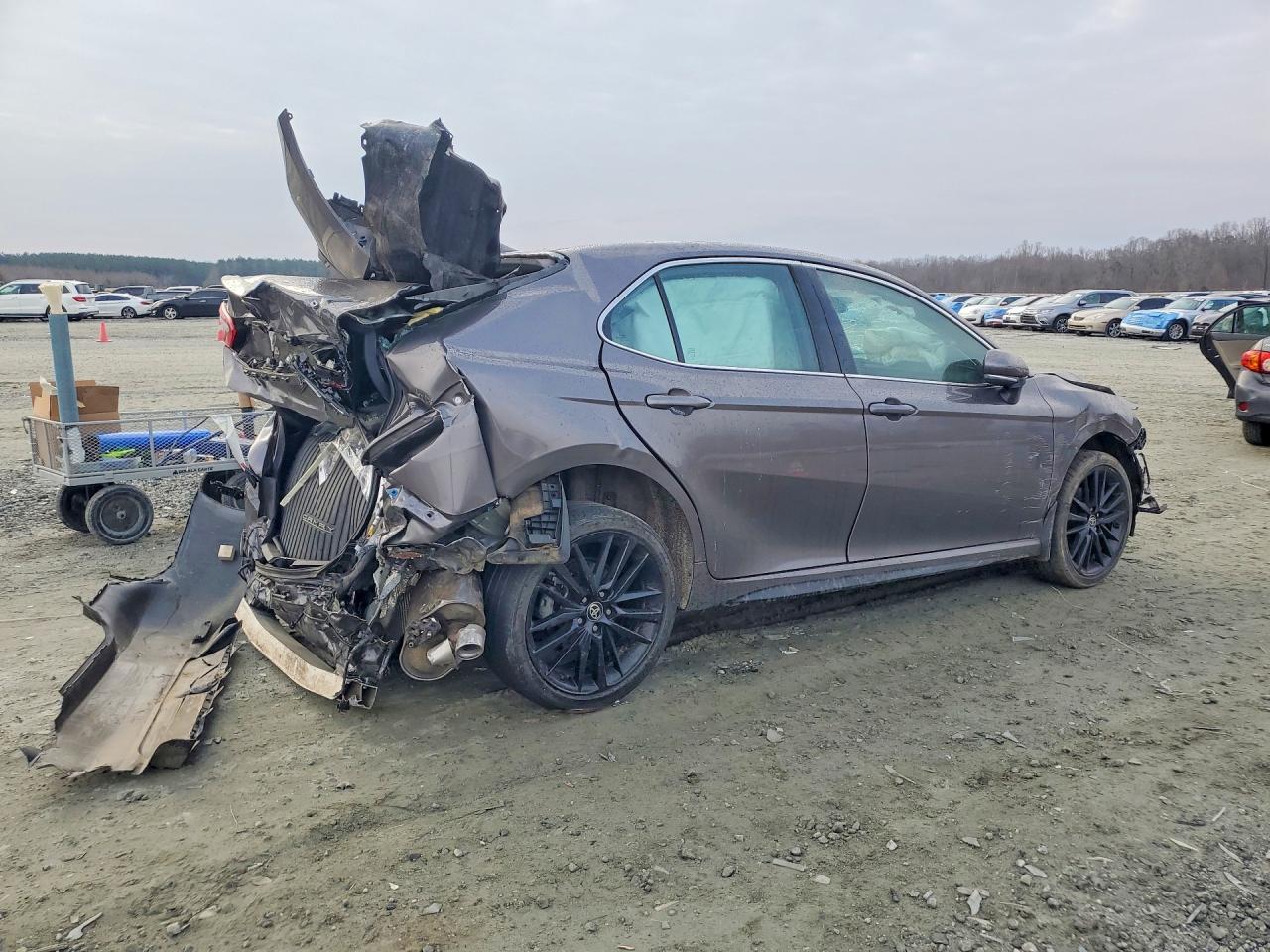 2024 TOYOTA CAMRY XSE photo 5