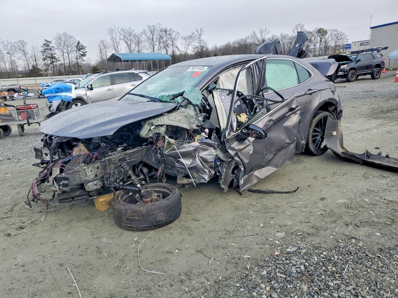2024 TOYOTA CAMRY