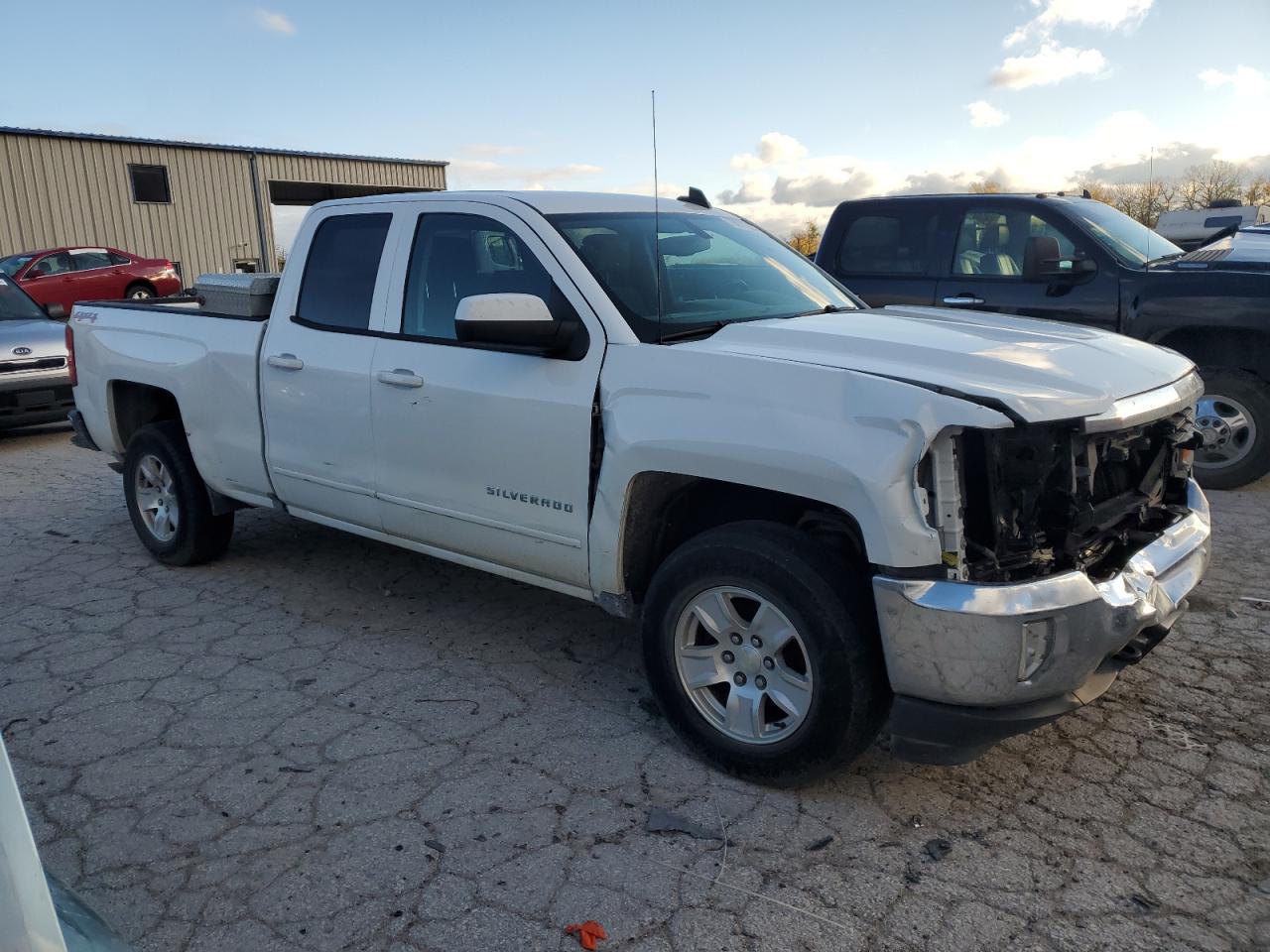 2016 CHEVROLET SILVERADO K1500 LT photo 7