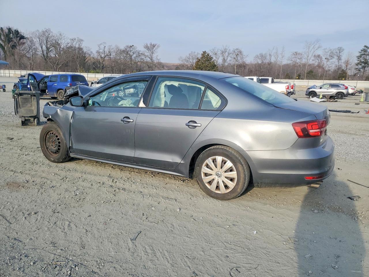 2016 VOLKSWAGEN JETTA S photo 2