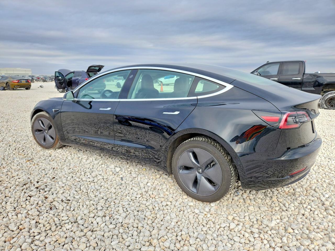 2020 TESLA MODEL 3 photo 3