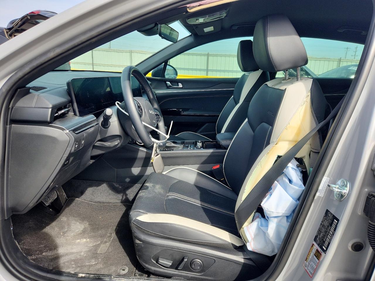 2025 KIA K5 photo 7