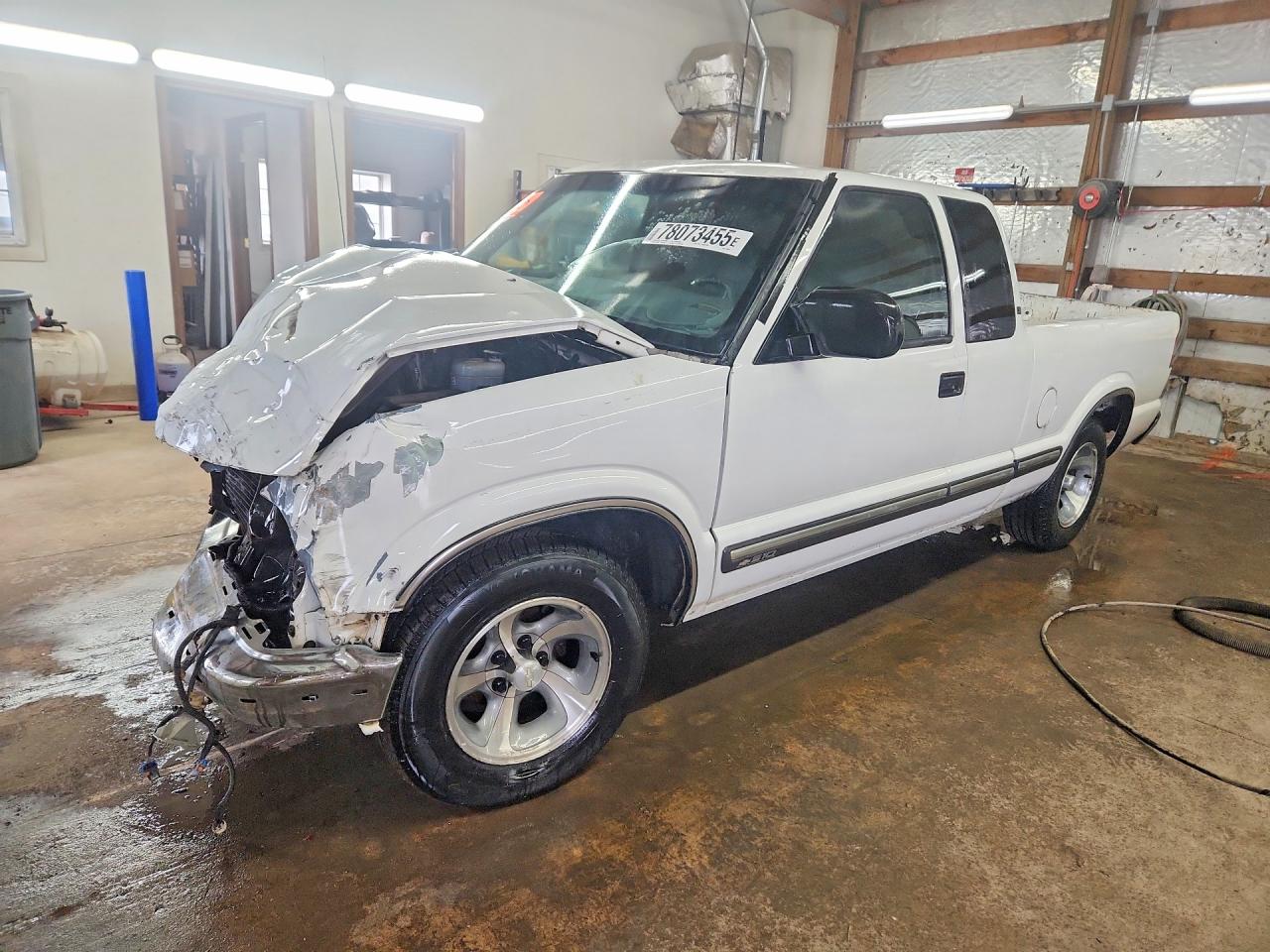 2001 CHEVROLET S TRUCK