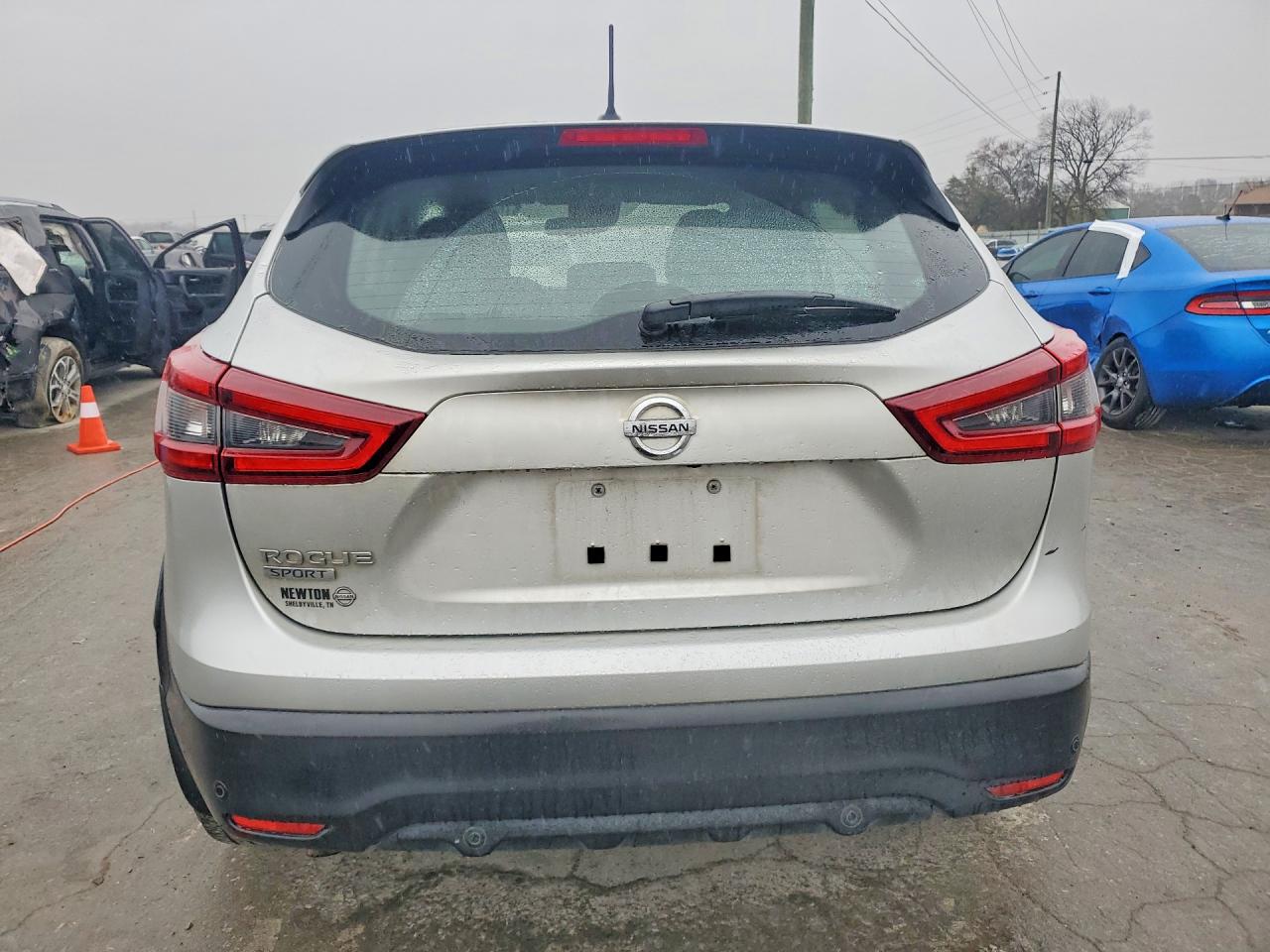 2020 NISSAN ROGUE SPORT S photo 11