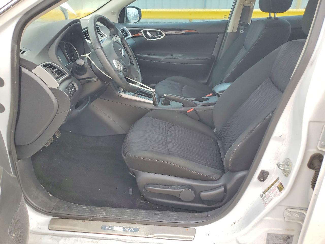 2019 NISSAN SENTRA SV photo 7