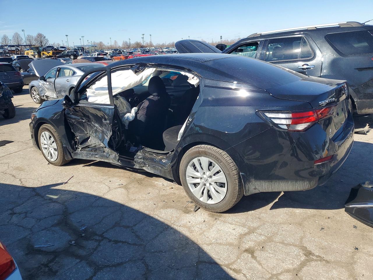 2024 NISSAN SENTRA S photo 2