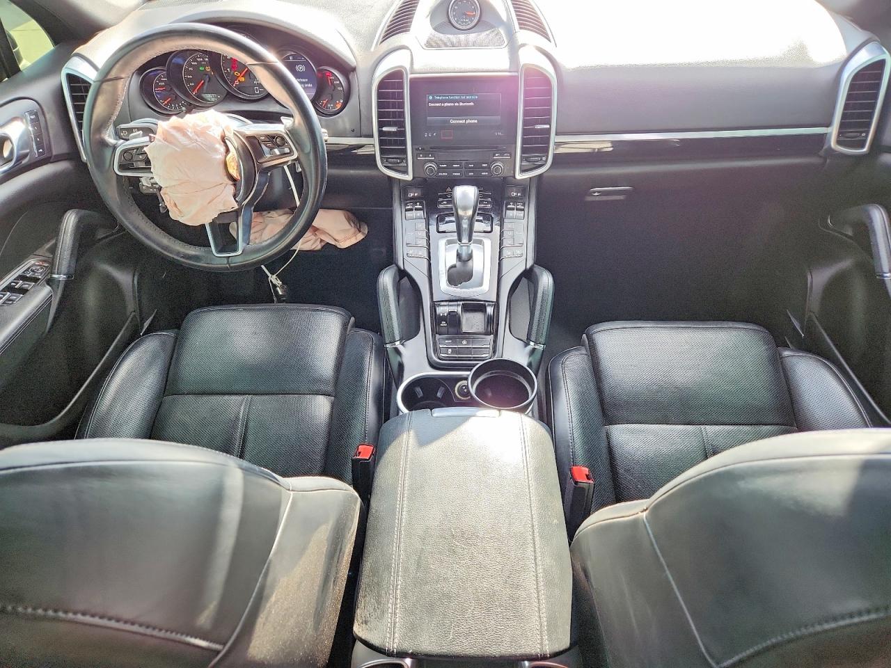 2018 PORSCHE CAYENNE photo 8