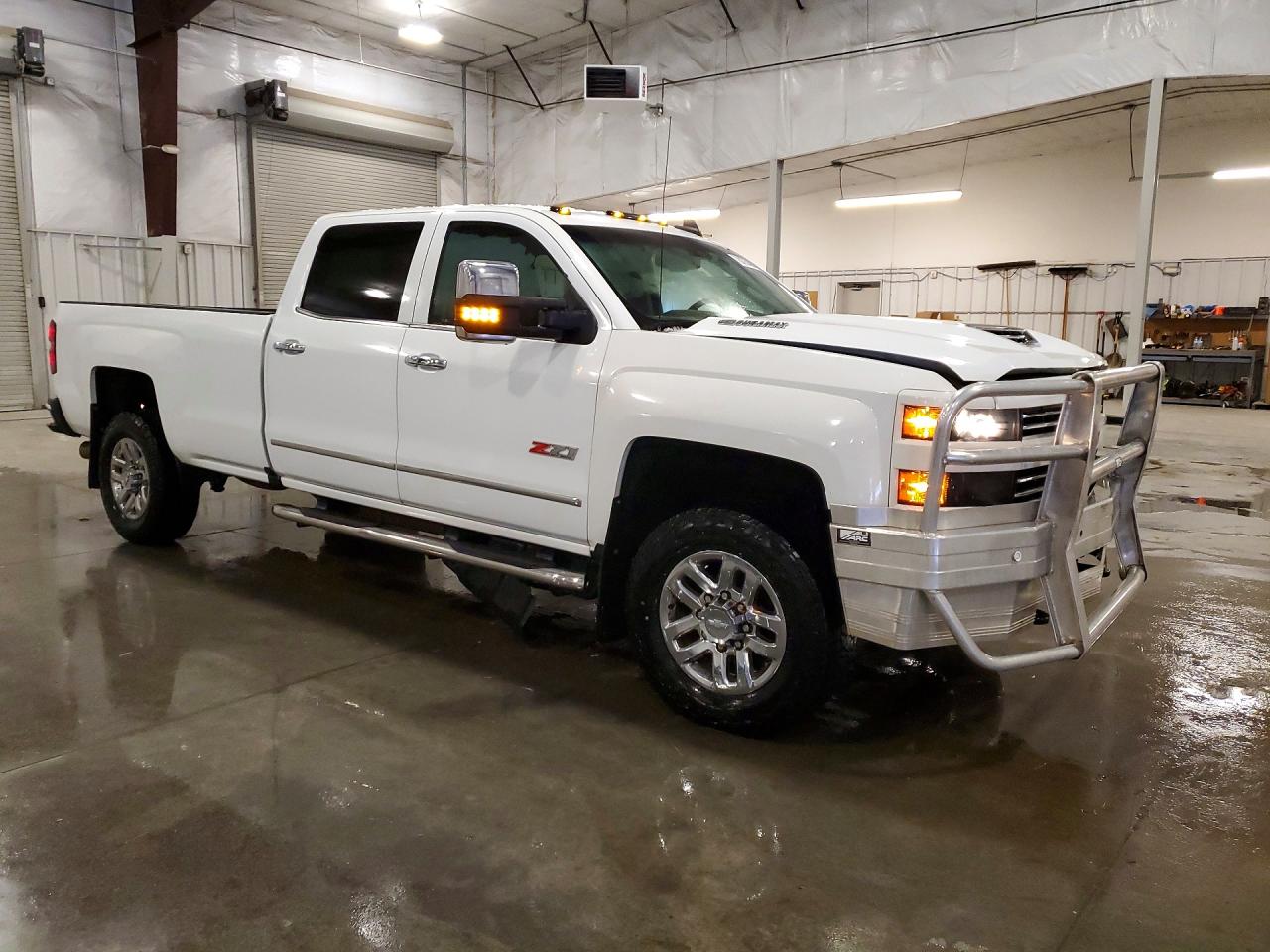 2017 CHEVROLET SILVERADO K3500 LTZ photo 7