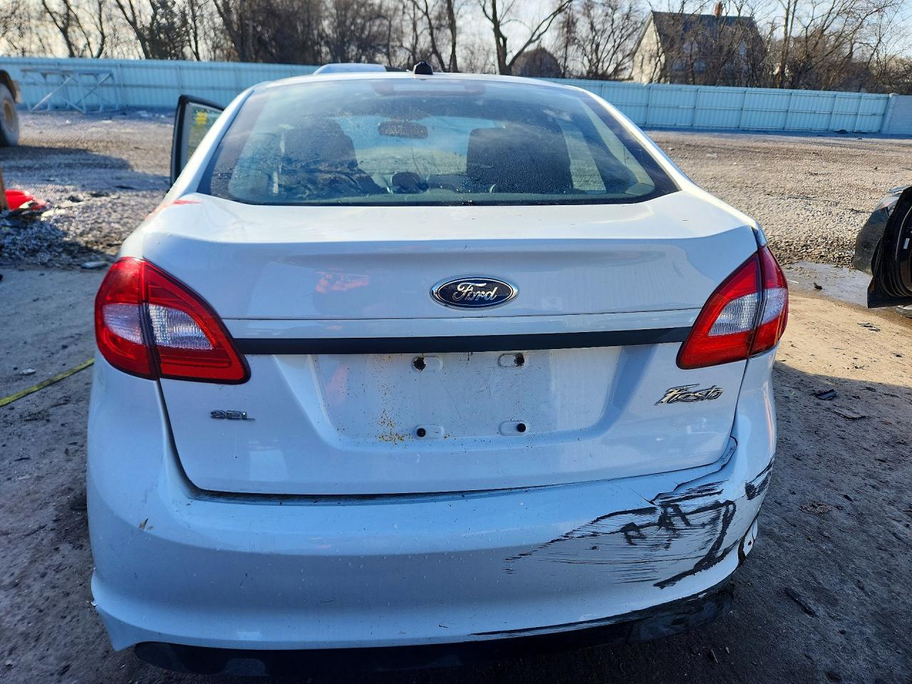 2012 FORD FIESTA SEL photo 6
